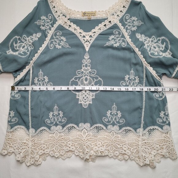 Democracy Embroidered Lace Bell Sleeve Top Boho Peasant Cottagecore Medium - Picture 9 of 12